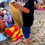 Distribuzione sacchetti in spiaggia