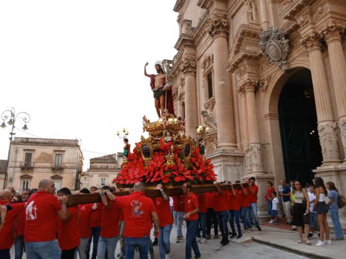 L'uscita della prima processione 2026