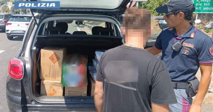 materiale pirotecnico in auto, Polizia