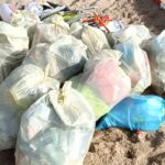 rifiuti in spiaggia, S Croce