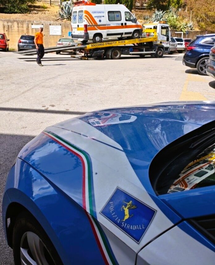 Foto ambulanza sequestrata CL