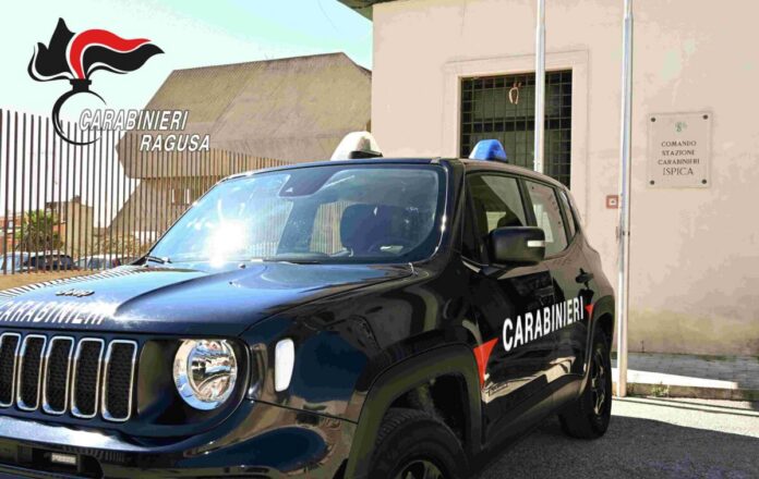 ISPICA, RUBA IL PORTAFOGLI AD UN ANZIANO MENTRE FA LA SPESA ARRESTATO DAI CARABINIERI